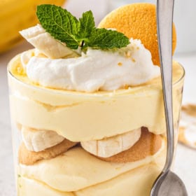 Pinterest graphic with a personal sized banana pudding